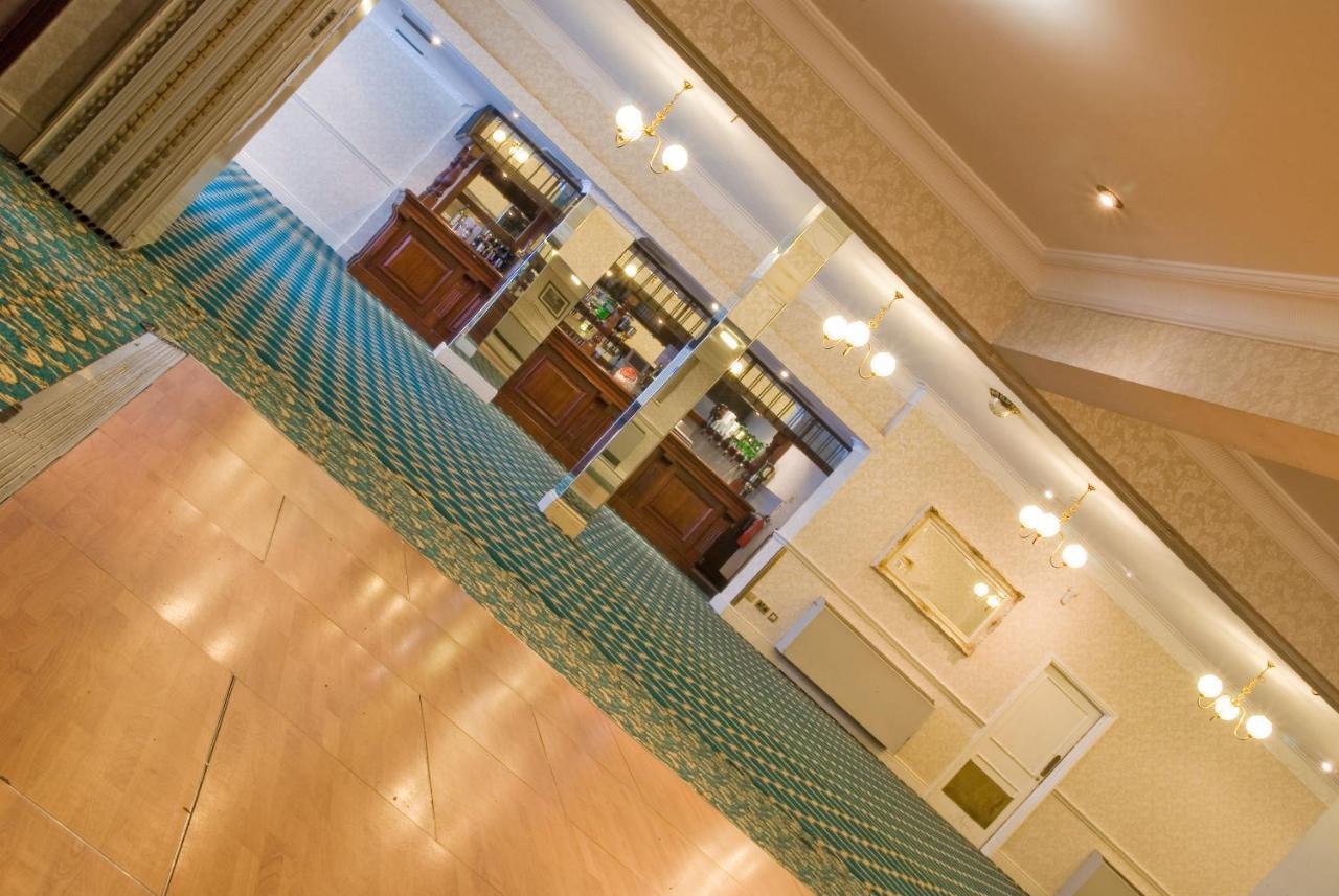 Royal Court Hotel & Spa Coventry Zewnętrze zdjęcie